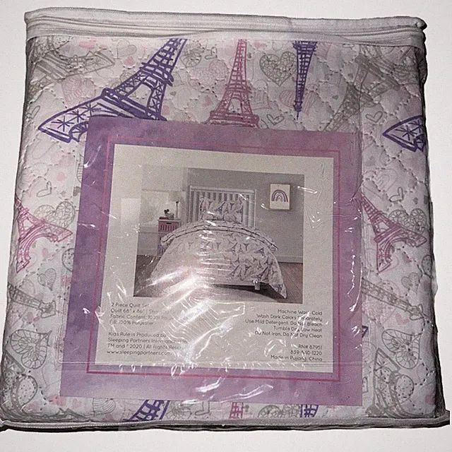 2 Piece Eiffel Tower Quilt Set