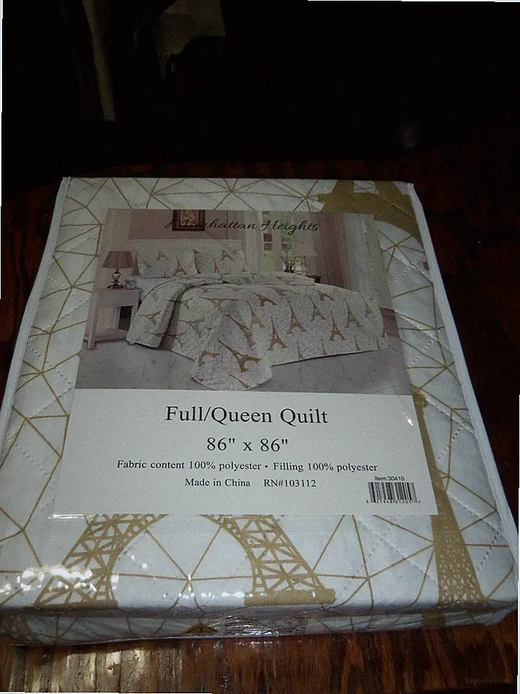 Manhattan Heights Full/Queen Eiffel Tower Quilt NEW