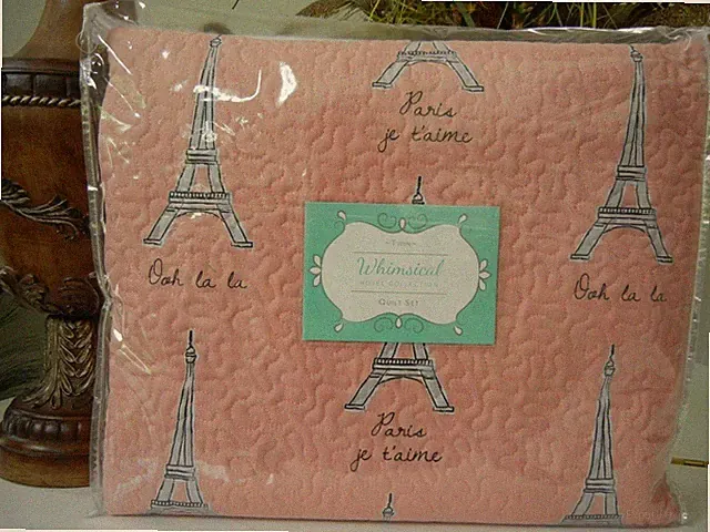 NIP WHIMSICAL HOTEL COLLECTION PINK PARIS EIFFEL TOWER 2 PC TWIN QUILT SHAM SET